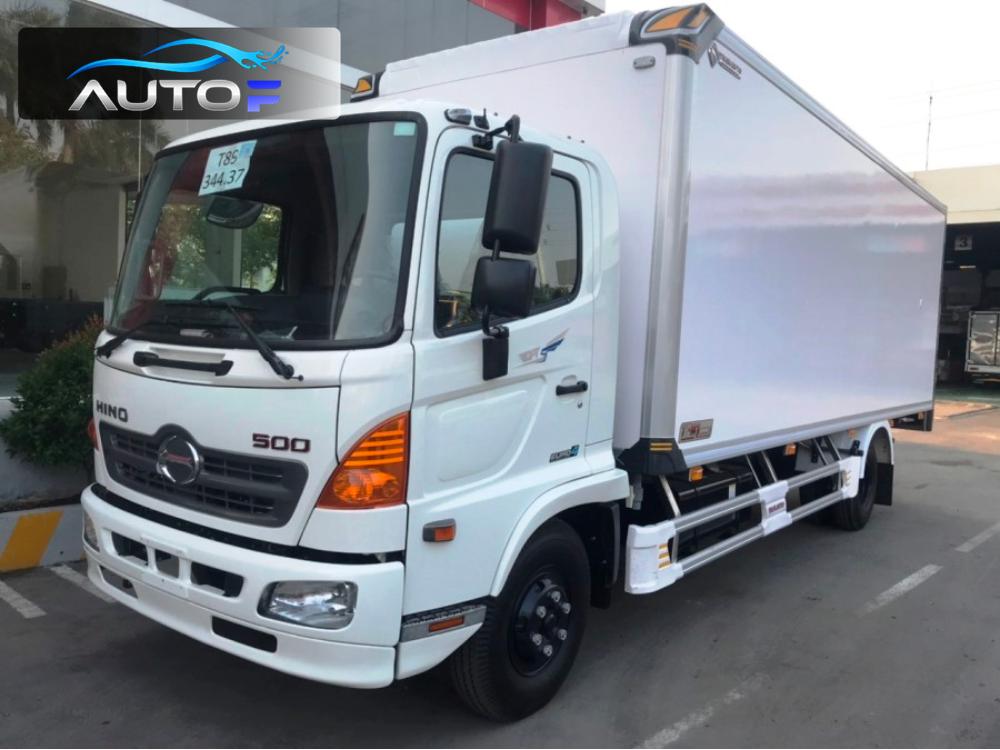 Giá xe tải Hino FC9JNTC (6.5t - 7.3m) thùng bảo ôn